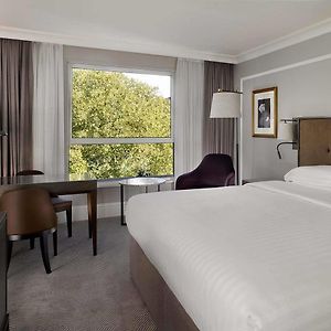 Twin Room Club Access